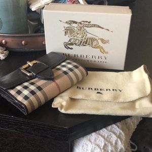 Burberry Highmarket check wallet